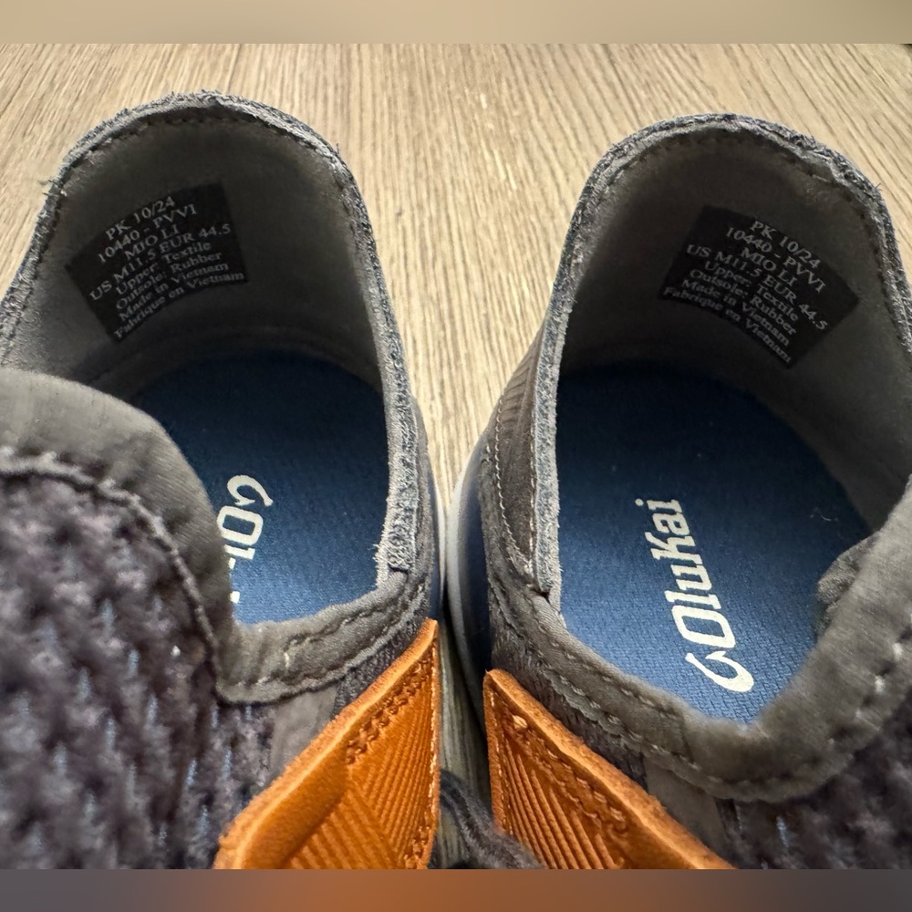 OluKai Mio Li Sneakers- Never worn! - Picture 10 of 10